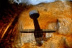 Spada nella roccia