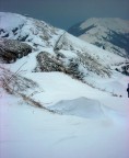 ho ripreso questa immagine marted 27 marzo in mattinata, in mezzo ad una bufera di neve e vento da Cima Grappa, VI. in primo piano il sentiero che porta all'ex caserma nato e che prosegue fino alla catena dei monti Solaroli, visibili a destra. realizzata con nikon coolpix L3