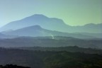 I monti Sibillini, chiamati anche monti azzurri, visti da San Lorenzo di Treia MC.

Bene accette critiche e commenti.