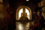 La luce nei templi buddisti offre ottime occasioni di immagini suggestive