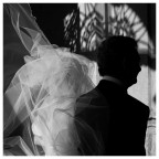 Un copo di vento scompiglia il velo della sposa mentre entra in chiesa. 

Personalmente preferisco l'altra versione presente nella mia Gallery (Colpo di Vento (II). 

Commenti, suggerimenti e critiche sempre ben accetti.

Scicli (RA) 3 Giugno 2006 
NIKON D70
Sigma 28-105 @ 28mm 
1/500 s at f/9