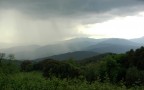 Corsica: Acquazzone dietro la collina... il profumo della pioggia, portato dal vento.... rende tutto piacevolmente leggero...