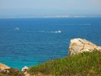 Foto scattata da Santa Teresa di Gallura, con tre pescherecci al rientro e come sfondo la Corsica
