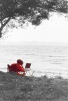 Mentre stavo mettendo la foto su photo4u.it mi sono reso conto di un grande errore forse avrei dovuto lasciare il lago con i suoi colori e sbiadire colui che stava lavorando al pc. Credo che debba andare al pi presto in vacanza preferire il pc al lago ...incredibile e preoccupante.
Comunque per chi ci va BUONE VACANZE