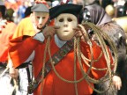 Dietro la maschera ...