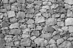 Muretto a secco, tipico salentino. Minolta Dynax 5D, esposizione a priorit di diaframma 1/60, F25 ISO100, con antivibrazione; bilanciamento del bianco manuale a luce diurna; lunghezza focale 50mm (eq.75).