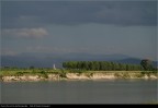 Fiume Po prima del temporale