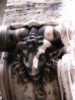 modanatura di un portale a Perugia