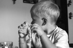 ... l'eterno dilemma tra cibo e tv ...