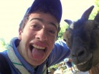 Il e il mio nuovo amico scattiamo una foto ricordo allo zoo!!