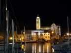 Trani chiesa sul porto Trani chiesa sul porto