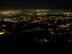 Citt di Caserta vista dall'alto di notte.