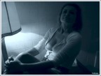 Signora con poca luce