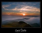 Ciao,
scatto di ieri sera verso le 19:30 circa, dall'Ossario del Monte Grappa in direzione Val dea Giara. In pianura il tempo non prometteva niente di buono ma una volta raggiunti i 1775m ho trovato uno spettacolo.
Sigma 15-30, Cavalletto F22 Av