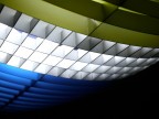 Lampadario Luceplan modello Titania che, appunto, ho appeso al soffitto : )