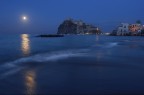 da Ischia

finalmente dopo 6 mesi ho assaporato 30 min di intimo relax con la canon e il mare :-) spero sia degna