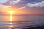 un alba dalle tinte cianotiche