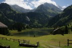 Panoramica del lauenensee

EOS 5D + 24-70 f2.8 L a 32mm
TV 1/80
AV f16
ISO 100