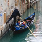 Gondoliere in difficoltà Gondoliere in difficoltà