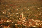 Paesino canavesano ai piedi della Serra.