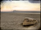 In un freddo pomeriggio di inverno... Un relitto sulle nostre spiagge a ricordare i tempi che furono.