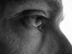 Una sorta di autoritratto fruttando le potenzialit macro della mia g7 (ma quanto  difficile azzeccare l'inquadratura!!)...