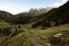 Ciao a tutti ... provo a inviare la mia prima foto sul forum
Si tratta di un paesaggio del Pirineo spagnolo verso sera .. come vi sembra?
Ciao