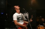 Dell'essere la fidanzata di un cantante punk..