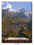 Una vista verticale del complesso della "La Meije" da Ventelon, un paesino che si trova dalla parte opposta della valle sopra "La Grave", lungo la strada che dal Monginevro porta in Francia.