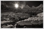 Attrezzatura: Canon Eos 400D, Tokina Atx-Pro 12.24 f4, no filtri, treppiede. Sottoesposta di -1,33 EV, BN dal solo canale rosso.

Ripresa circa un mese fa, da Pian della Regina, dopo la prima decente nevicata della stagione.
Grazie in anticipo se vorrete commentare,
Paolo