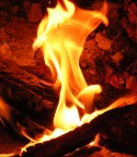 Il fuoco assume varie forme...forse non dir niente questa foto, ma a me piaceva!!! Critiche e commenti sempre accetti.