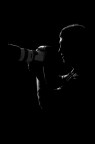 fotografare  una mia passione e questa immagine, per quanto riguarda me, lo esprime al meglio...uno perch nella foto c' un ragazzo che sta cercando qualcosa da fotografare..due perch questo ragazzo  stato fotografato con una tecnica che sto spermentando da un p e a cui mi sono molto "affezionato"....la foto forse non sar un gran ch ma questo me lo direte voi..critiche belle e brutte ben accette..ciao Massi
