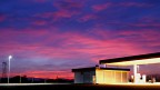 Una stazione di servizio al tramonto, nella pianura emiliana, in un freddo pomeriggio d'inverno.