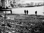 A Salerno, su una spiaggia (o quello che ne resta)...