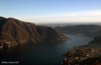 Questa  una prospettiva insolita del lago di como... si riesce a scorgere tutto o quasi. Quando l'ho scattata c'era gente che sosteneva fosse addirittura visibile il milanese... io non sono convito per comunque mi pare una meritevole prospettiva di questo bel luogo