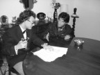 Il direttore Baccolo discute il nuovo Severino con Leonardo Verzaro, collaboratore del giornale e cantante dei Lonesome Heroes