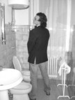Umberto Baccolo fa un innovativo uso della toilet di casa sua