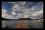 passerella sul lago