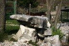 Panchina/pietra con sfondo di nitrito di cavallo