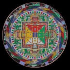 Un mandala di sabbia, realizzato da alcuni monaci tibetani in visita a Prato nell'estate scorsa.