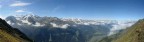 Panorama dal sentiero che porta al rifugio di Mont Fort (Verbier CH)
Ottenuta unendo 4 foto scattate a 24mm equivalenti, copre un angolo di circa 160 ;-)