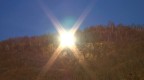 Specchio di acciaio  mt. 5 x 8 che intercetta i raggi del sole   (coperto dalle montagne nel periodo invernale ) e li riflette sulla piazza di Viganella ( Vb )