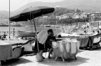 Merlettaie (pizzo al tombolo) a Santa Margherita Ligure
Foto fatta negli anni ottanta con Yashica FX-3 e 50mm