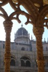 La Chiesa del Monasteiro dos Jernimos dalla bifora del chiostro - Lisbona, Belem (Novembre 2008)