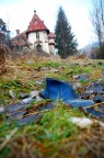 Casa e scarpa abbandonati in un parco in Romania :)

Exposure Time: 1 / 60
FNumber: 4.5
Focal Length: 18
ISO Speed Ratings: 200