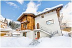 la casa innevata