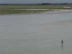 Che posto con quell'acqua che ritirandosi lascia un immensa pianura
