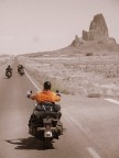 basta una moto e quattro amici per lasciare tutto alle proprie spalle sentendo scorrere sotto le ruote l'asfalto in un deserto rovente.
Lasciate commenti e consigli (anche 2 parole) perch saranno sempre ben accetti!