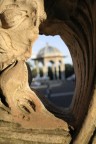Diapositiva - Particolare della balconata Liberty del giardino pubblico di Caltagirone. Fa da cornice al palco moresco.
