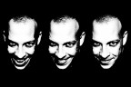 Divertendomi nella ricerca di un autoritratto un po' diverso,  saltata fuori una sequenza che  tanto casuale quanto azzeccata. 

Il cambiamento  in noi e noi siamo il cambiamento; se in bene o in male non possiamo mai saperlo...prima che accada